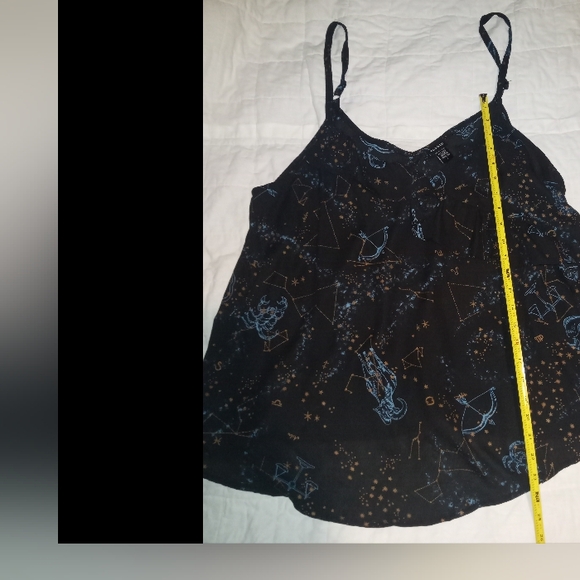 Torrid Zodiac Top - Picture 2 of 4